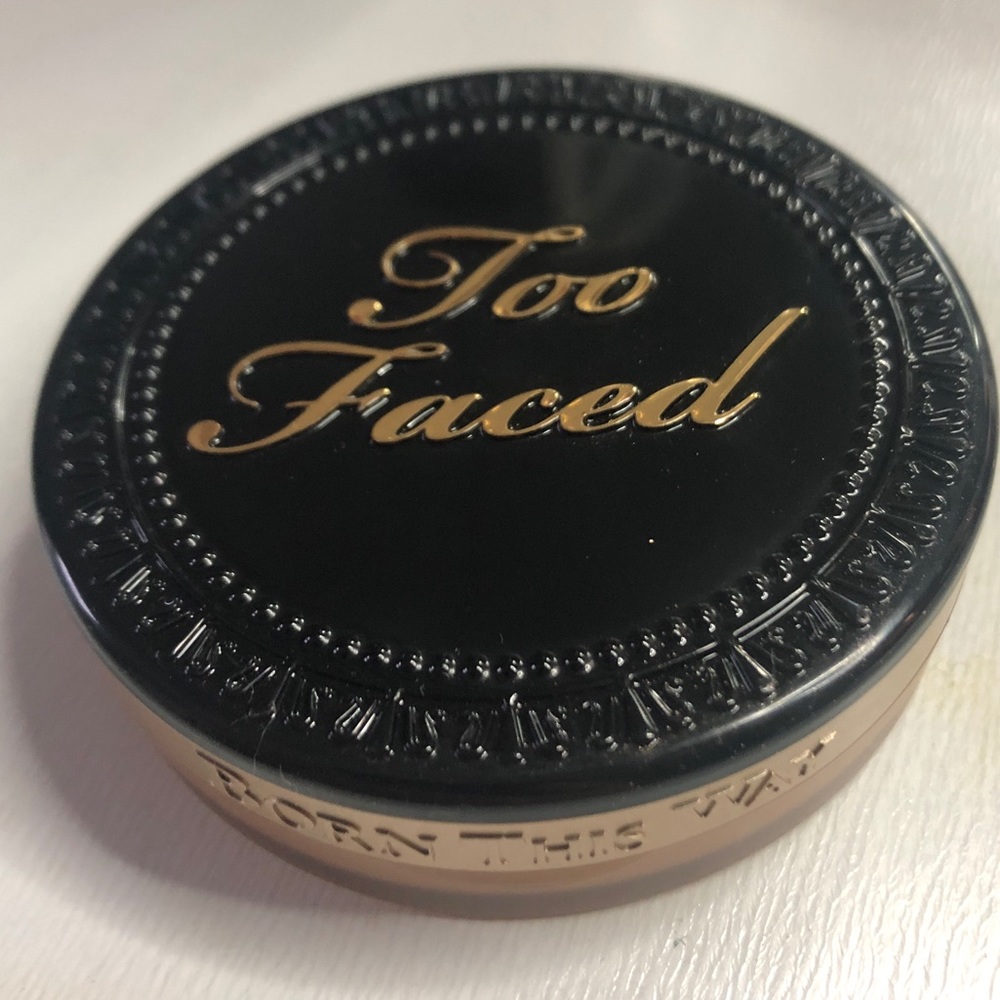 TOO FACED POWDER